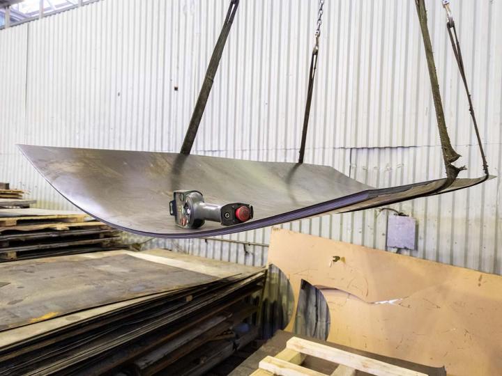 Nous réalisons différents travaux de tôlerie : découpage laser, pliage, poinçonnage et autres.